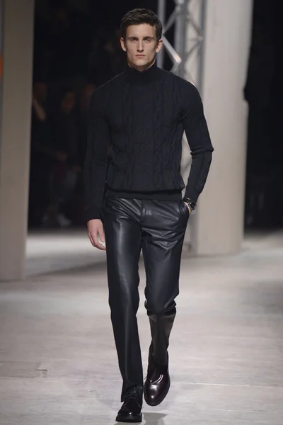 Look 40